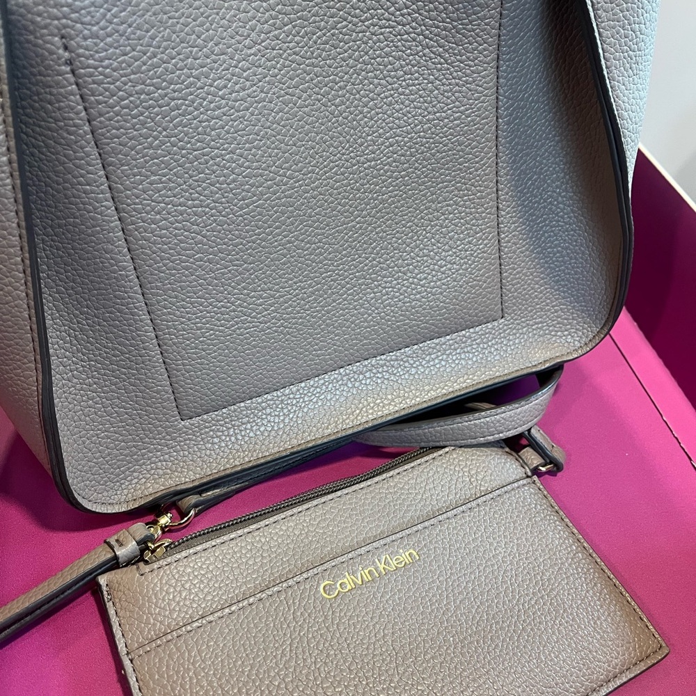Calvin Klein Estelle Novelty Crossbody, Cocoa - Picture 5 of 5